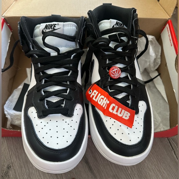 Nike Women’s Dunk High Up 6.5